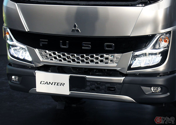 黒帯 吊り目で存在感up 三菱ふそう キャンター 10年ぶり刷新 配達員に嬉しい標準装備も 乗りものニュース 2