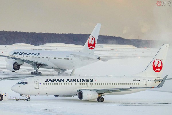 空港の除雪 実は 雪かきだけで終わり じゃない 真冬の旅客機が安全に飛ぶまでの裏側 乗りものニュース 2