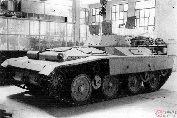 英軍戦車にゾッコンのあまりそっくりに 幻のイタリアン砂漠用戦車 サハリアーノ とは 乗りものニュース 2