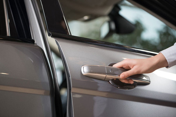 画像ギャラリー 日本車のドア閉め音も ドスン いい音がするようになってきたワケ 乗りものニュース