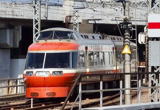 996f4dde c461 47b1 8c17 4f436e28e320
