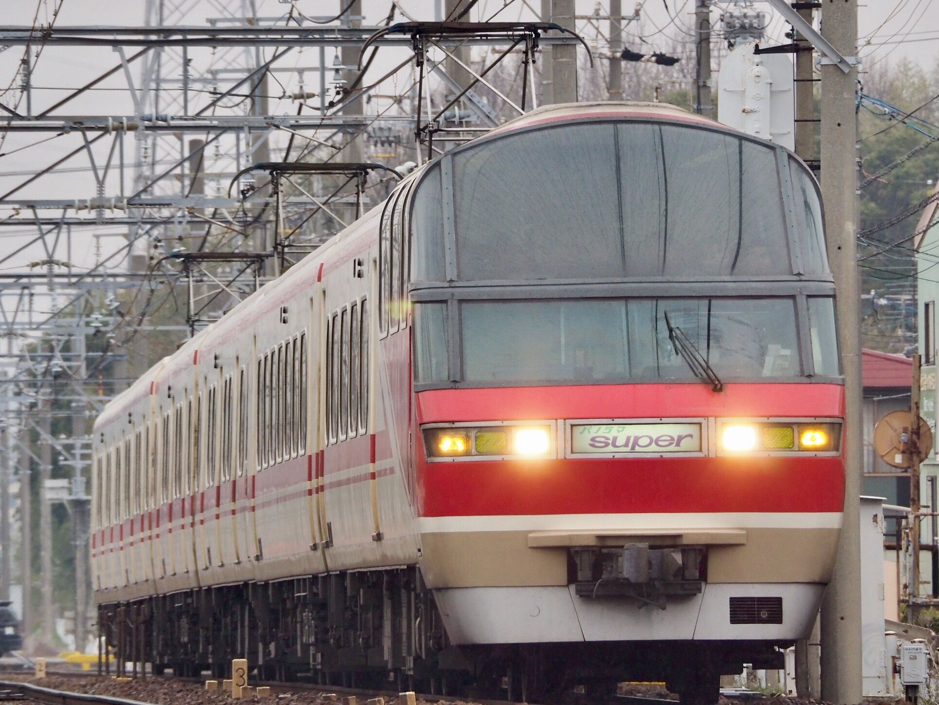 Ab26b171 791d 4f9a 8c06 a096f6d0ab39