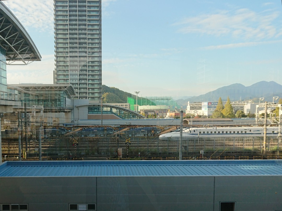 東静岡駅からは、新幹線が通るのが見えまし... みんなの乗りものニュース